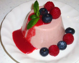 A picture of step 13 of Raspberry Bavarian Cream.