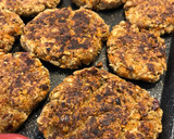 Foto del paso 5 de la receta: Hamburguesas veganas de restos de pulpa y fibra de un zumo