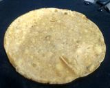A picture of step 4 of Pavbhaji paratha.