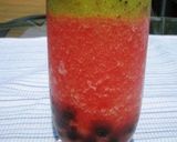 A picture of step 4 of Watermelon & Kiwi Slush with Tapioca Pearls.