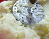 Foto del paso 3 de la receta: Puré de papas y verdeo a la isma!