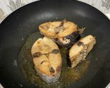 Foto langkah ke 2 dari resep Tumis Pindang Suwir Kecombrang.