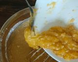 Gambar langkah 4 resipi Apam Pisang.