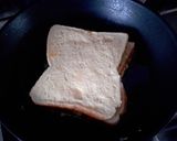 A picture of step 5 of Sig's Avocado and Cheese Treat.