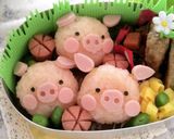 A picture of step 3 of Easy & Cute! Charaben Piggy Bento.