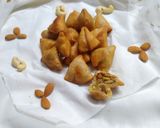 A picture of step 6 of Dry fruits mini samosa.