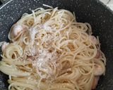 Foto langkah ke 4 dari resep Spaghetti Aglio Olio.