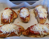 A picture of step 4 of Chicken parmagiana.