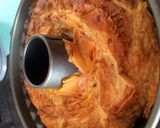 A picture of step 4 of Greek chicken pie.