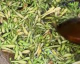 Foto langkah ke 1 dari resep Tumis Sayur Daun Gingseng Bunga Pepaya Kecombrang.