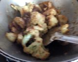 A picture of step 5 of Dhaba style aloo gobhi.