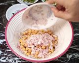 A picture of step 2 of Chana Salsa.
