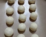 Foto langkah ke 4 dari resep Chapssal Korean Donuts.