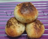 A picture of step 1 of Egg In Spice French Bun.
