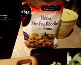 A picture of step 5 of Chicken udon with garlic ginger sauce.