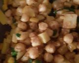 A picture of step 4 of Potato chickpea dish.
