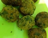 Foto del paso 5 de la receta: Bocaditos de espinacas y papas ralladas🫢🤗 acompañe con arroz, lentejas y arvejas 🤗❤️‍🩹