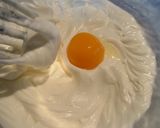 A picture of step 3 of Salted Honey Ice Cream.