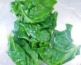 A picture of step 3 of Hara Chana sabji.