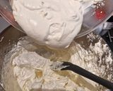Une image de l'étape 3 de Nougat glacé aux fruits rouges.