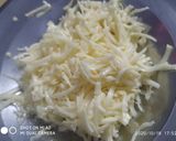तवे पर बना हुआ ब्रेड पिज़्ज़ा (bread pizza recipe in hindi) रेसिपी चरण 2 फोटो