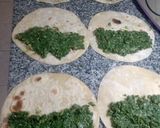 Foto del paso 4 de la receta: Quesadilla de espinaca liviana