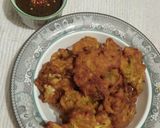 A picture of step 3 of Onion Pakora😃😃.