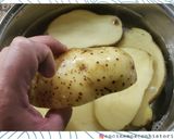 Foto del paso 1 de la receta: Papas Rellenas Papines a la Pizza