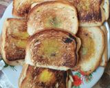 Foto langkah ke 4 dari resep Roti Bakar Keju Meses.