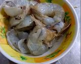 รูปขั้นตอนการทำที่ 4 ของ แกงเลียงปลีกล้วยใส่กุ้ง ปลาย่าง