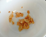 Foto del paso 3 de la receta: Acelgas rojas rehogadas con salmón