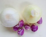 Hình bước làm 3 của món Trời mưa nấu mì 2 phiên bản: mì nước vị Nhật và mì khô vị Tàu