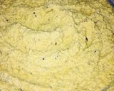 A picture of step 2 of Rikwach / arbi patta pakora.