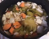 A picture of step 1 of California Farm Cauliflower Soup with Nuts.