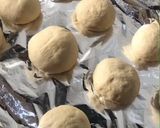 A picture of step 6 of Chicken stuffed buns.