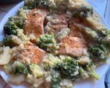 A picture of step 4 of Instant Pot Salmon with Garlic Potatoes and Broccoli.