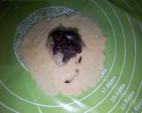 Foto langkah ke 7 dari resep Bolen Pisang Cokelat Keju.