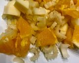 Foto del paso 1 de la receta: Ensalada de apio, naranja, queso,y roquefort para la dieta!