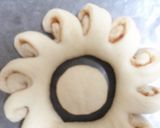 A picture of step 7 of Flower Garden Cinnamon Roll.