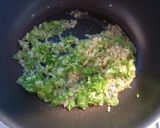 A picture of step 2 of Light & Refreshing Chilled Chinese Noodles with a Salt-based Sauce.