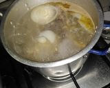Foto del paso 1 de la receta: Pollo desmechado con orégano