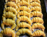 Foto del paso 5 de la receta: Medialunas de manteca
