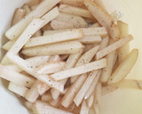 Foto del paso 3 de la receta: Papas a la francesa horneadas
