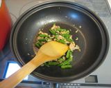 A picture of step 5 of Tuna and Green Bean Aglio, Olio e Peperoncino.