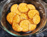 A picture of step 3 of Easy Biscuits orange Trifle.