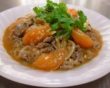 A picture of step 5 of Beef and Tomatoes Stir-Fried in Wine.