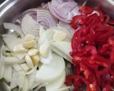 Foto del paso 1 de la receta: Salsa portuguesa