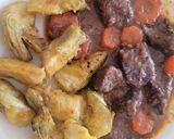 Foto del paso 7 de la receta: Ragout de ternera, solo lo guiso con vino y caldo casero 😋