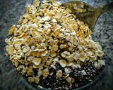 Foto del paso 1 de la receta: Avena, semillas de chía y miel de abejas con leche descremada.!