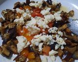 Foto del paso 3 de la receta: Fideos integrales con berenjena, cherry, roquefort